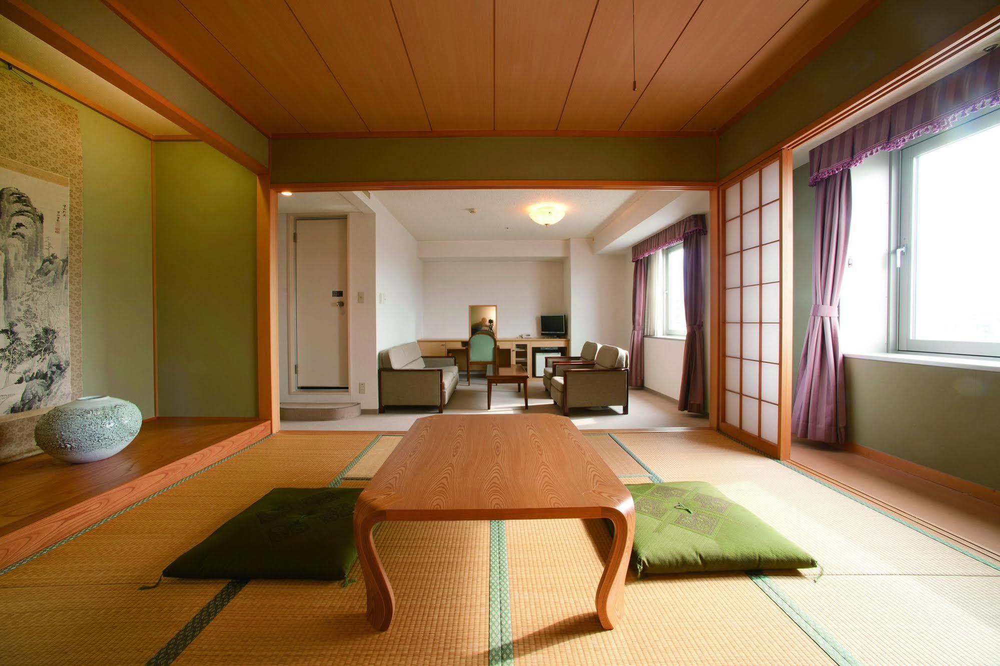 Yamagata Kokusai Hotel Екстер'єр фото